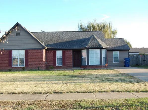 4175 Grace Blvd, Horn Lake, MS 38637