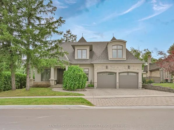 16 Sir Isaac Gate, Markham, ON L3P 3N8
