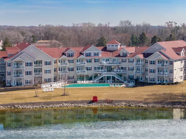 1505 S Shore Dr #231, Delavan, WI 53115