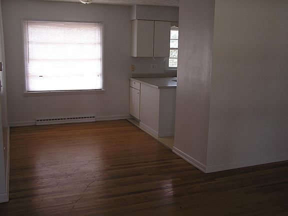2nd image of 2030 S Illinois Ave APT 1