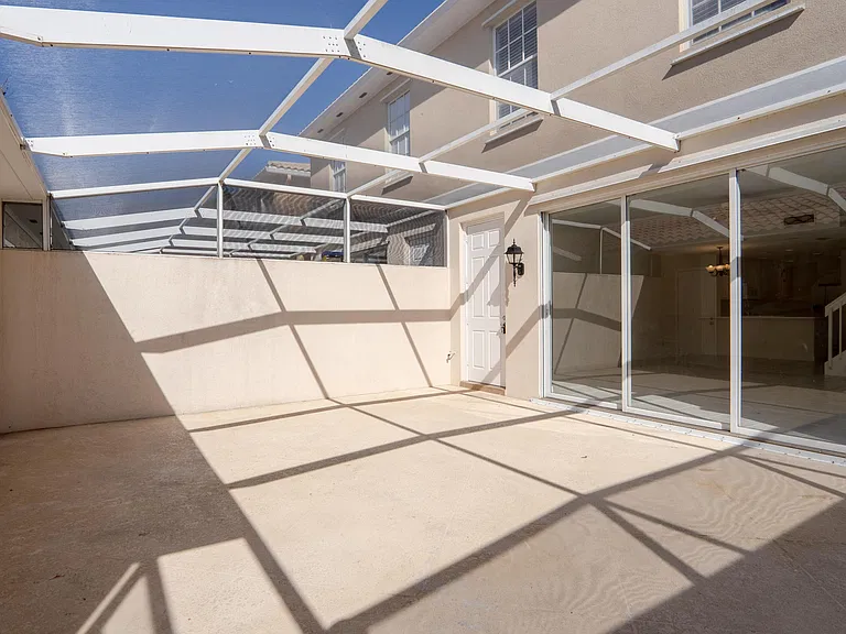 186 Soriano Dr — Photo 27