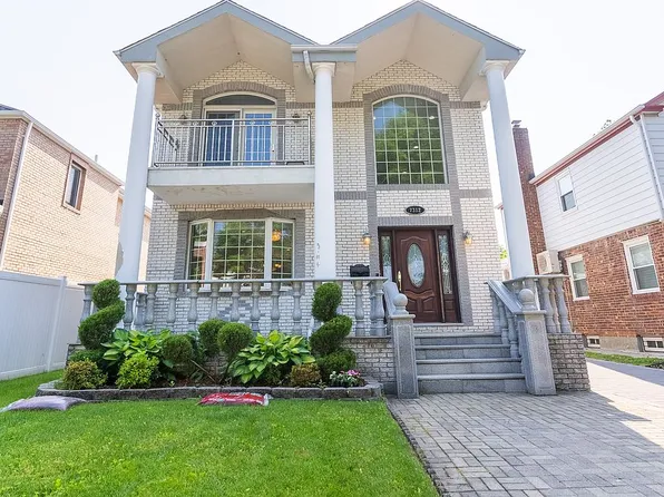 7312 195th St, Fresh Meadows, NY 11366