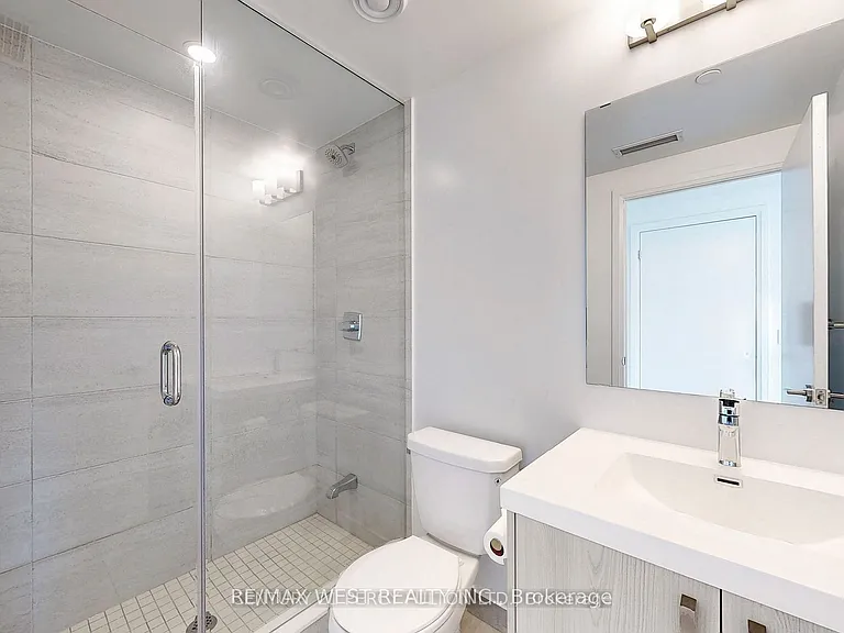 77 Mutual St #708 — Photo 19