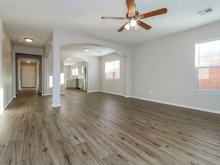 25213 W Cranston Pl — Photo 4