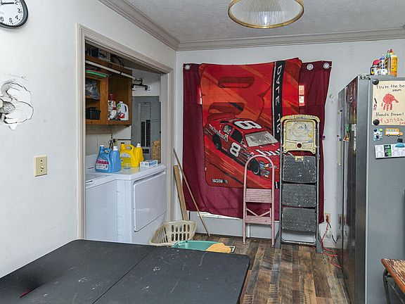 5th image of 413 Magnolia Ave NW