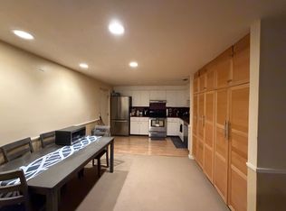 348 Neponset St APT K, Canton, MA 02021