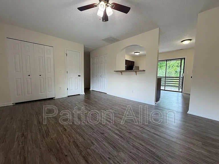 48 Dawnwood Cir — Photo 2