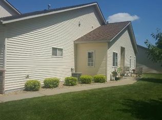 47 Pine Pl, Farmington, MN 55024