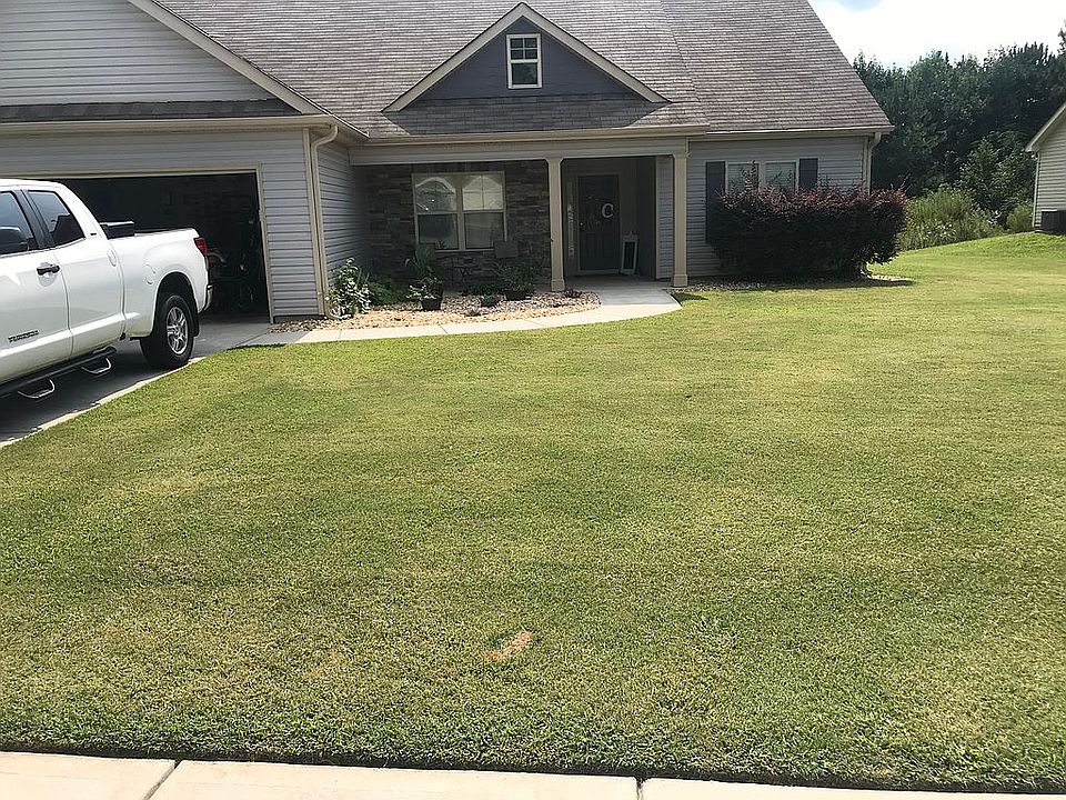 1st image of 14 Saint Charles Pl