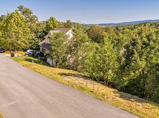 315 March Ln, Morgantown, WV 26508