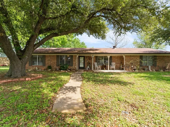 1105 Joel St, Groesbeck, TX 76642