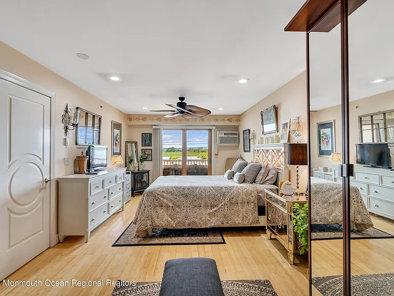 1340 Ocean Ave #62 — Photo 28
