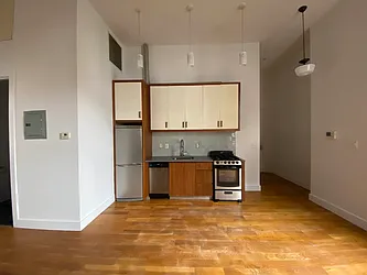 Rented by MADEHOME