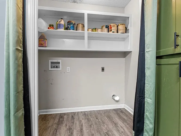 4223 Woodridge Dr — Photo 11