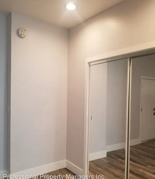 837 S Normandie Ave — Photo 10