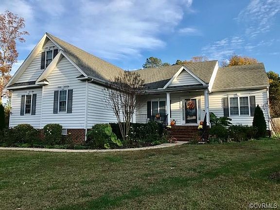 2nd image of 1004 Staples Trace Ct