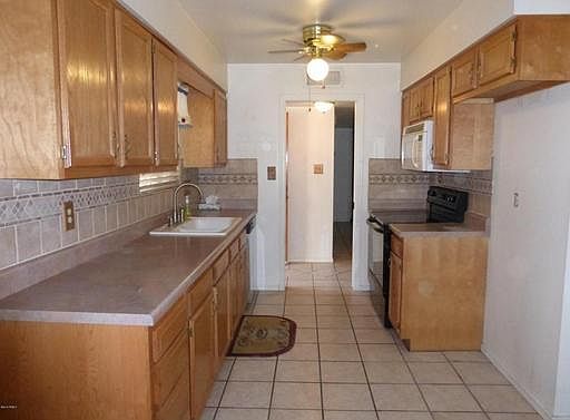 4th image of 4017 W Frier Dr