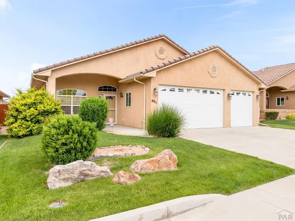 4911 Applecrest Dr, Pueblo, CO 81005