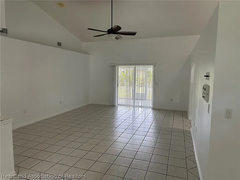 2724 Cheyenne Rd — Photo 4
