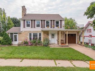 203 S 1st St, Mount Horeb, WI 53572