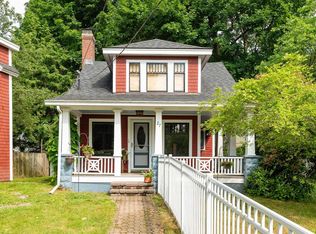 27 Philbrick Rd, Kittery, ME 03904