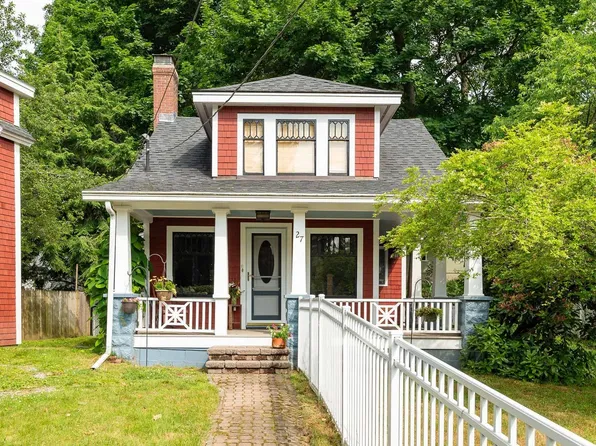 27 Philbrick Road, Kittery, ME 03904