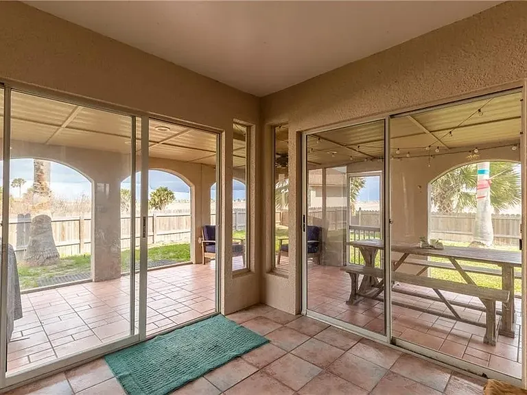 14882 Highland Mist Dr — Photo 16