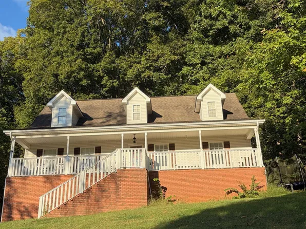 333 Autumn Trl, Ringgold, GA 30736