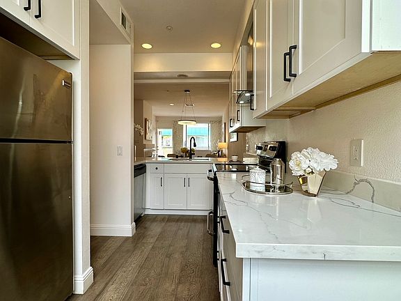 3rd image of 2573 Park Blvd APT U202