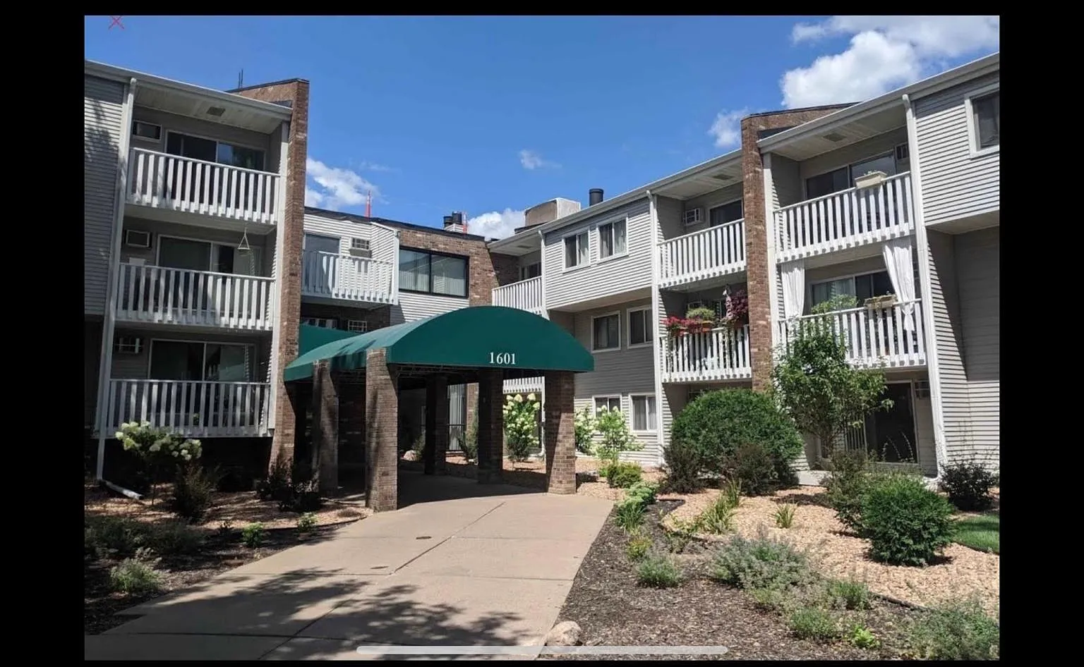 N Innsbruck Dr, Fridley — Photo 2