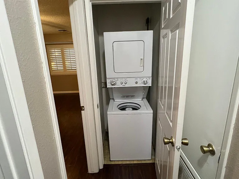 Laundry. Washing & dryer machine stays in unit