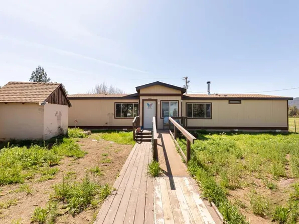 8080 E Langell Valley Rd, Bonanza, OR 97623