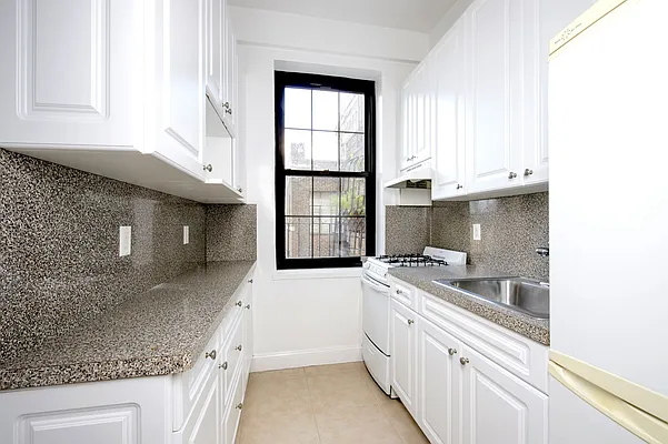 Rented by Balen Real Estate, LLC | media 4