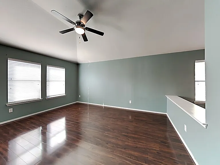 3251 Torio — Photo 3