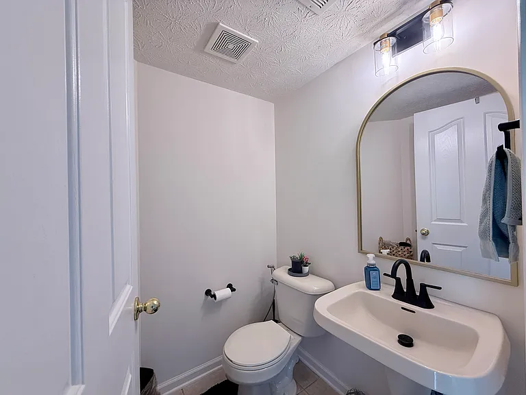 14010 Avalon East Dr — Photo 27