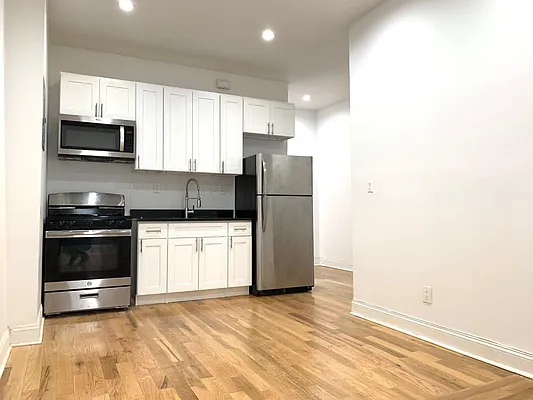 Rented by Brown Harris Stevens | media 3