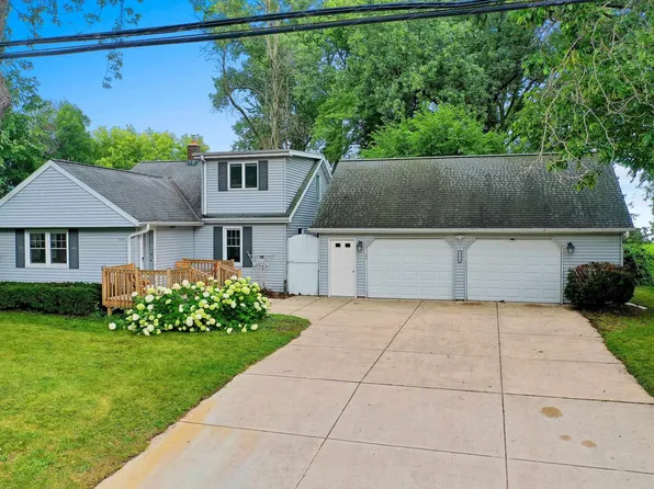 2123 Lakeside Pl, Green Bay, WI 54302