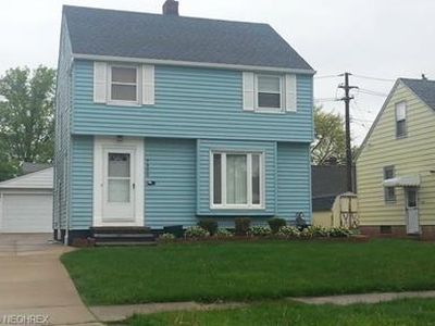 7800 Pelham Dr, Parma, OH, 44129