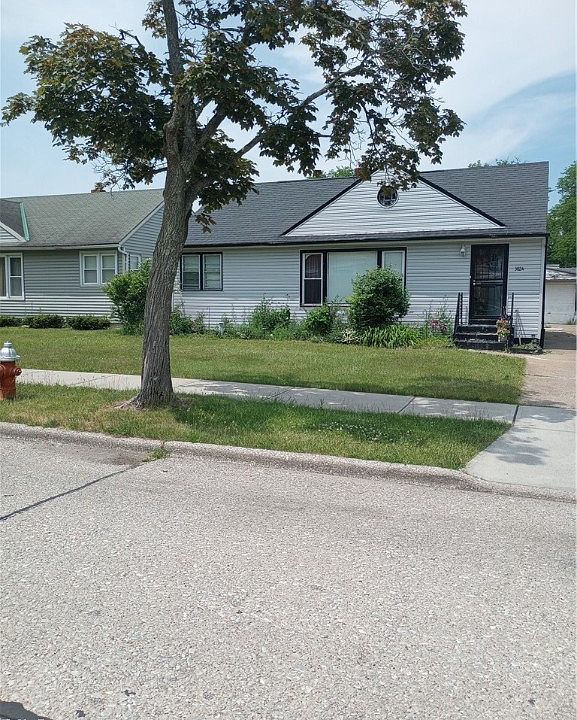 1st image of 3824 E 183rd St