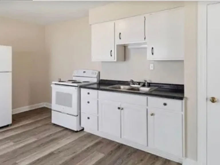 2707 Montana Ave — Photo 6