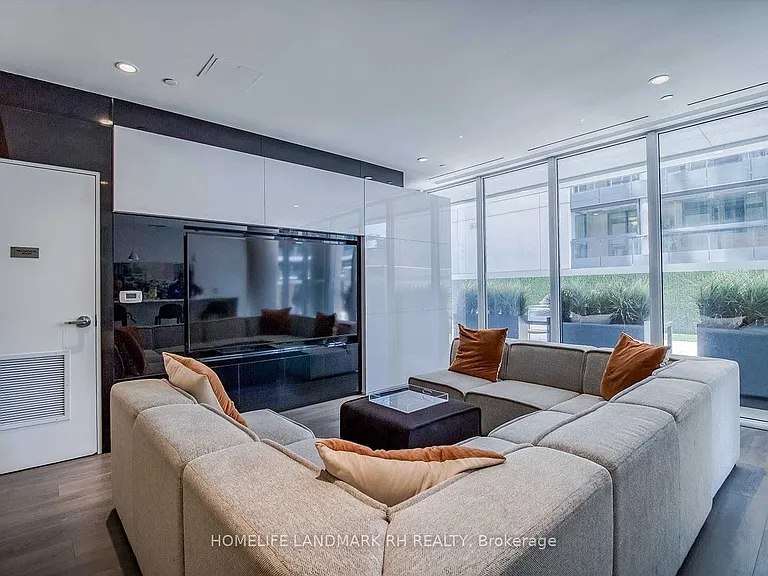 68 Shuter St #1107 — Photo 22
