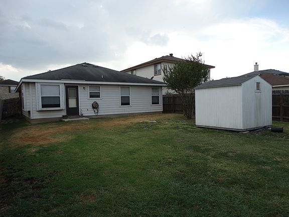 2nd image of 7033 Lynn Lake Dr