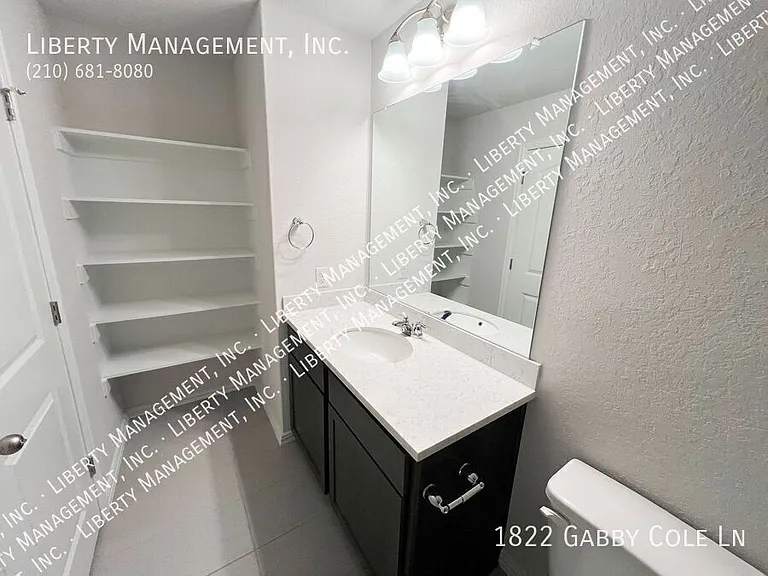1822 Gabby Cole Ln — Photo 44