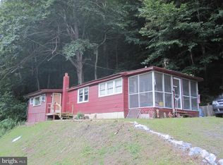 9194 N Fork Hwy, Cabins, WV 26855