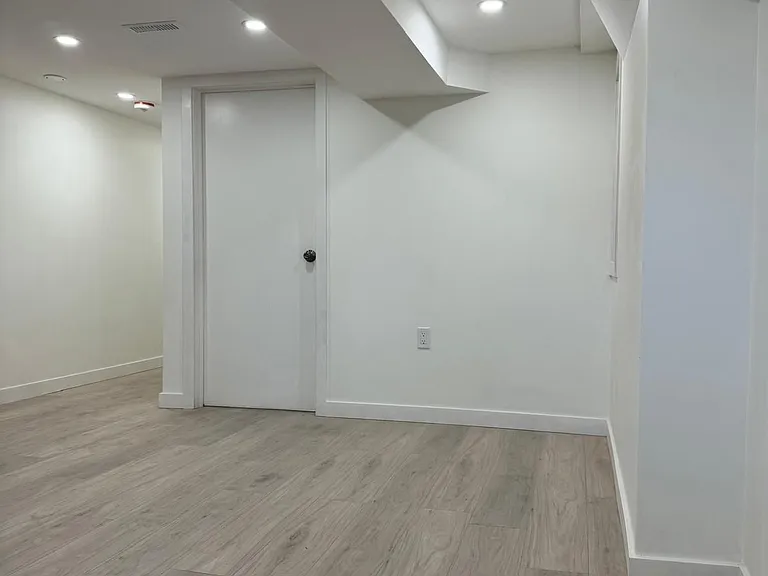 1222 Shaw St #BASEMENT — Photo 13