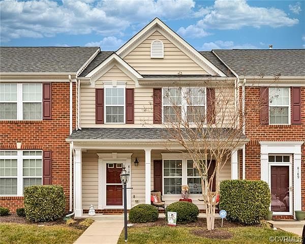 1st image of 8185 Creekside Village Dr