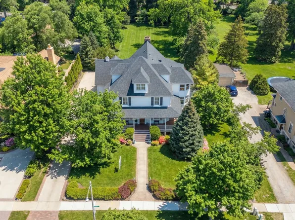 300 E Euclid Ave, Arlington Heights, IL 60004