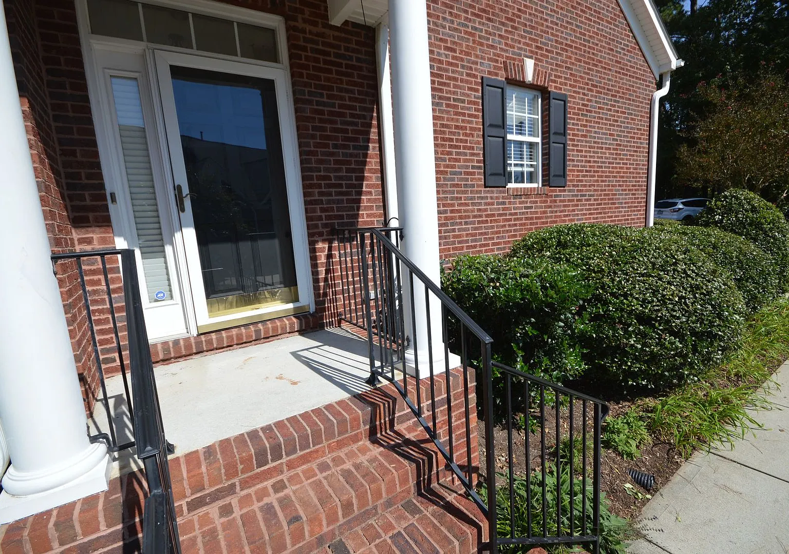 114 Prestonian Place, Cary - Bev Roberts Rentals & Property Management — Photo 3
