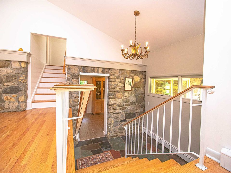 40 Kingwood Park, Poughkeepsie, NY 12601 Zillow