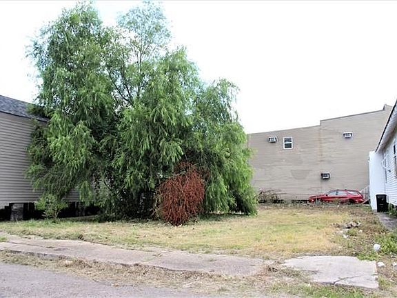 2nd image of 1609 Saint Anthony St